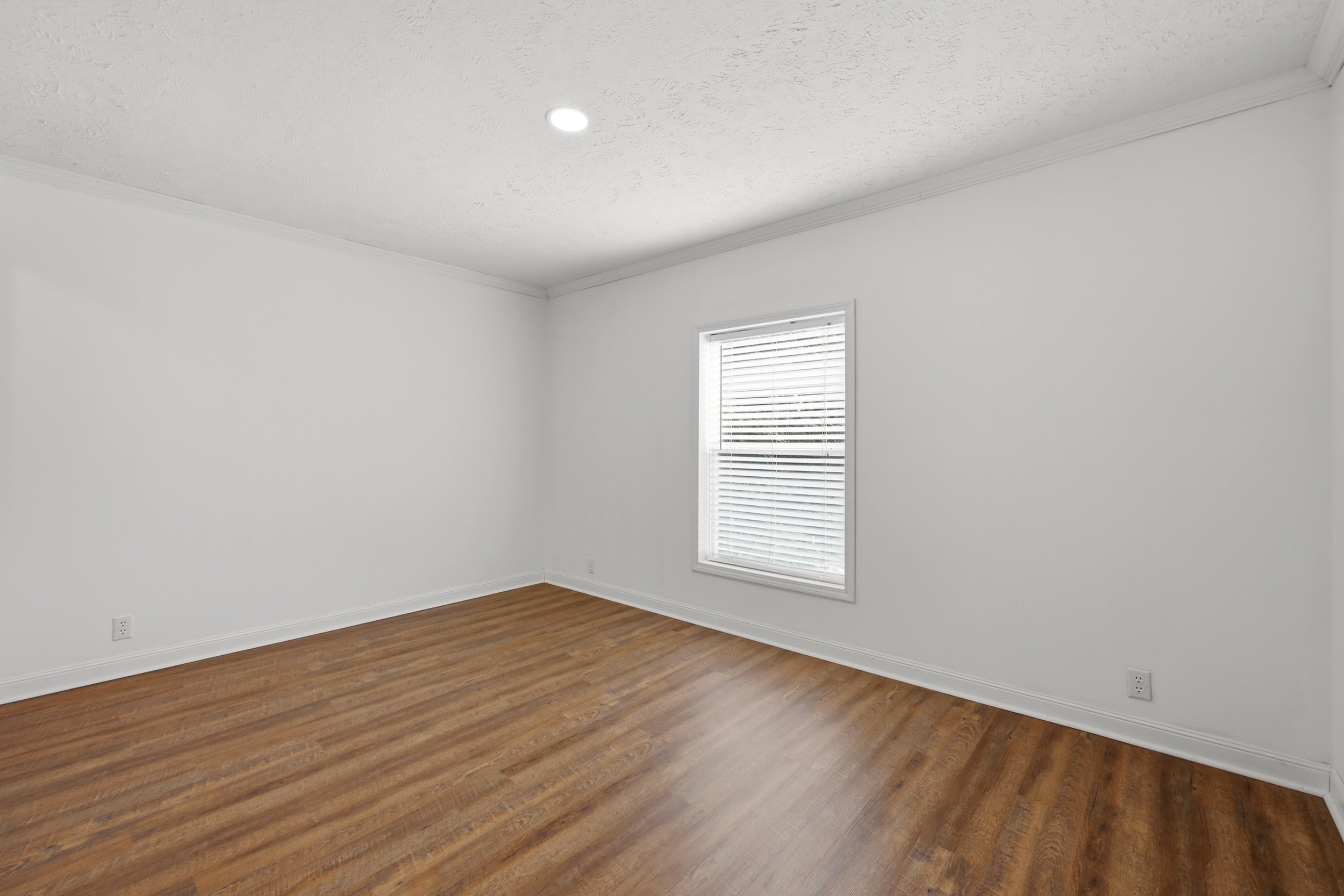 Built-in hallway storage and linen closet