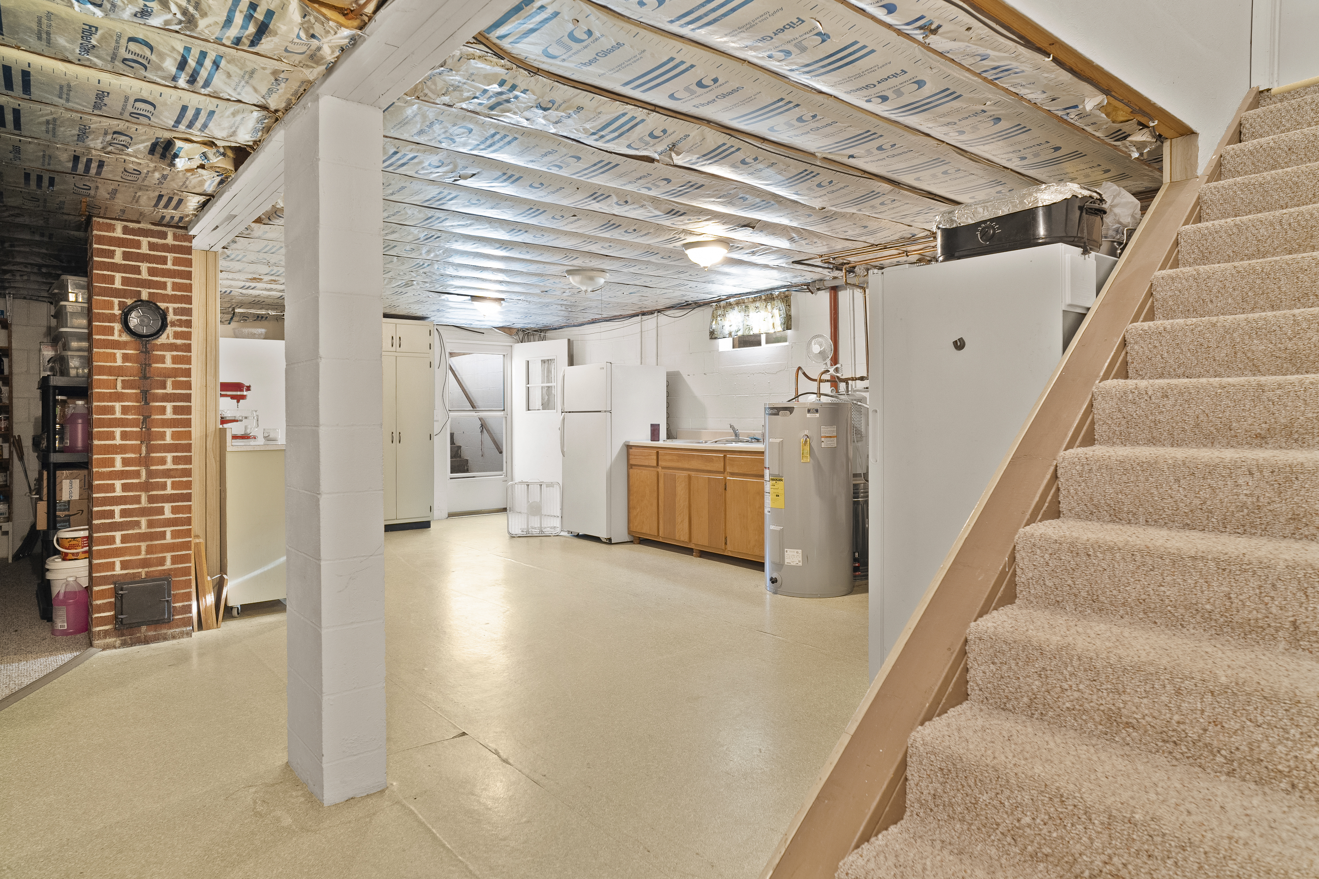 Basement with second kitchen and stairs