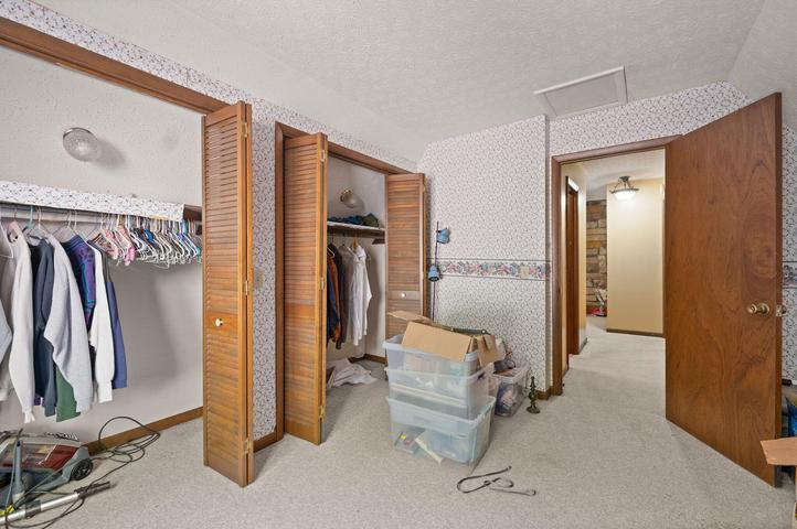 Second bedroom with natural light