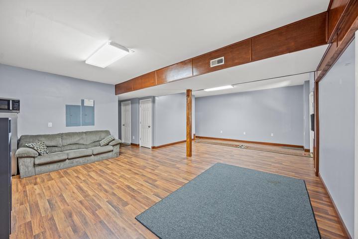 Basement living area or recreation space