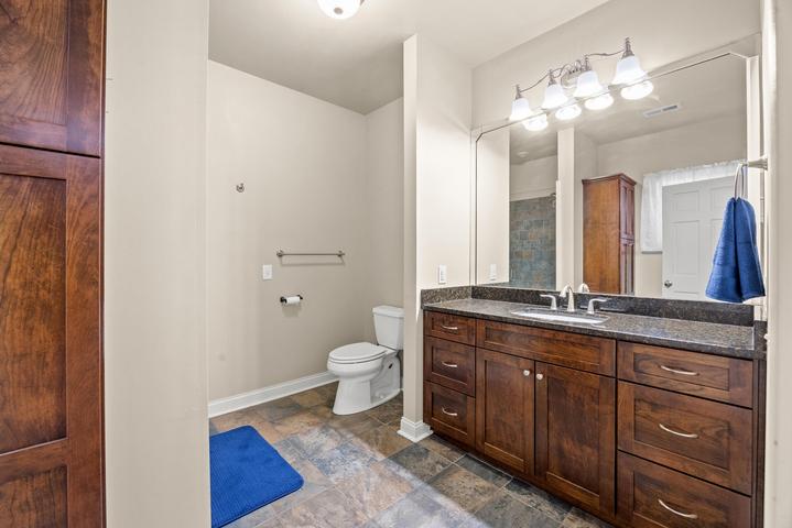 Primary bedroom sitting area or additional view
