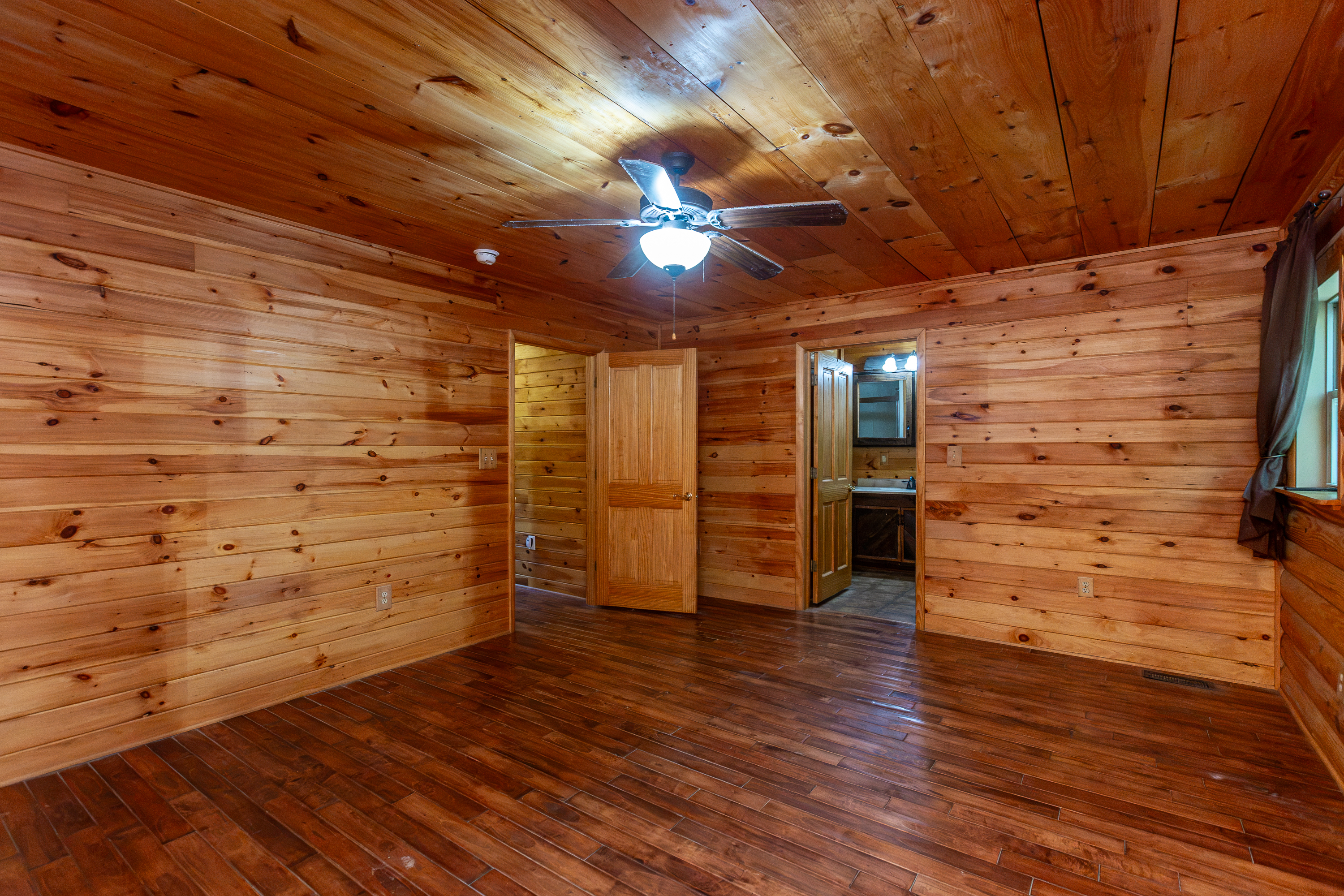 Bedroom or hallway detail