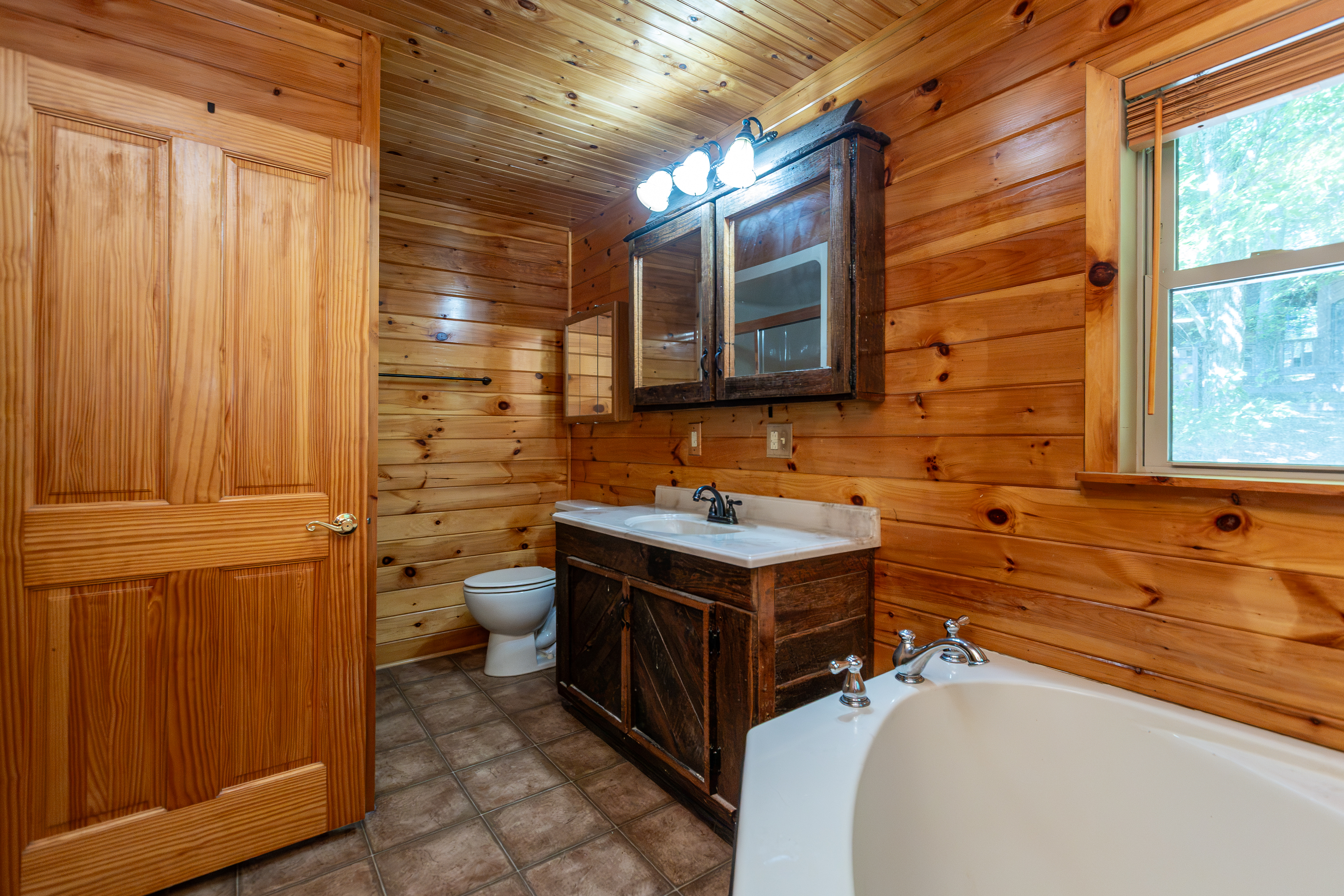 Bathroom detail